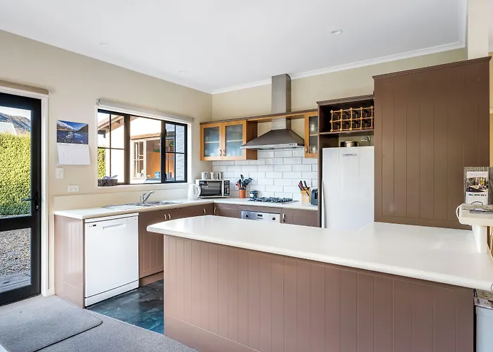 Criffel Peak View Bed & Breakfast 4*